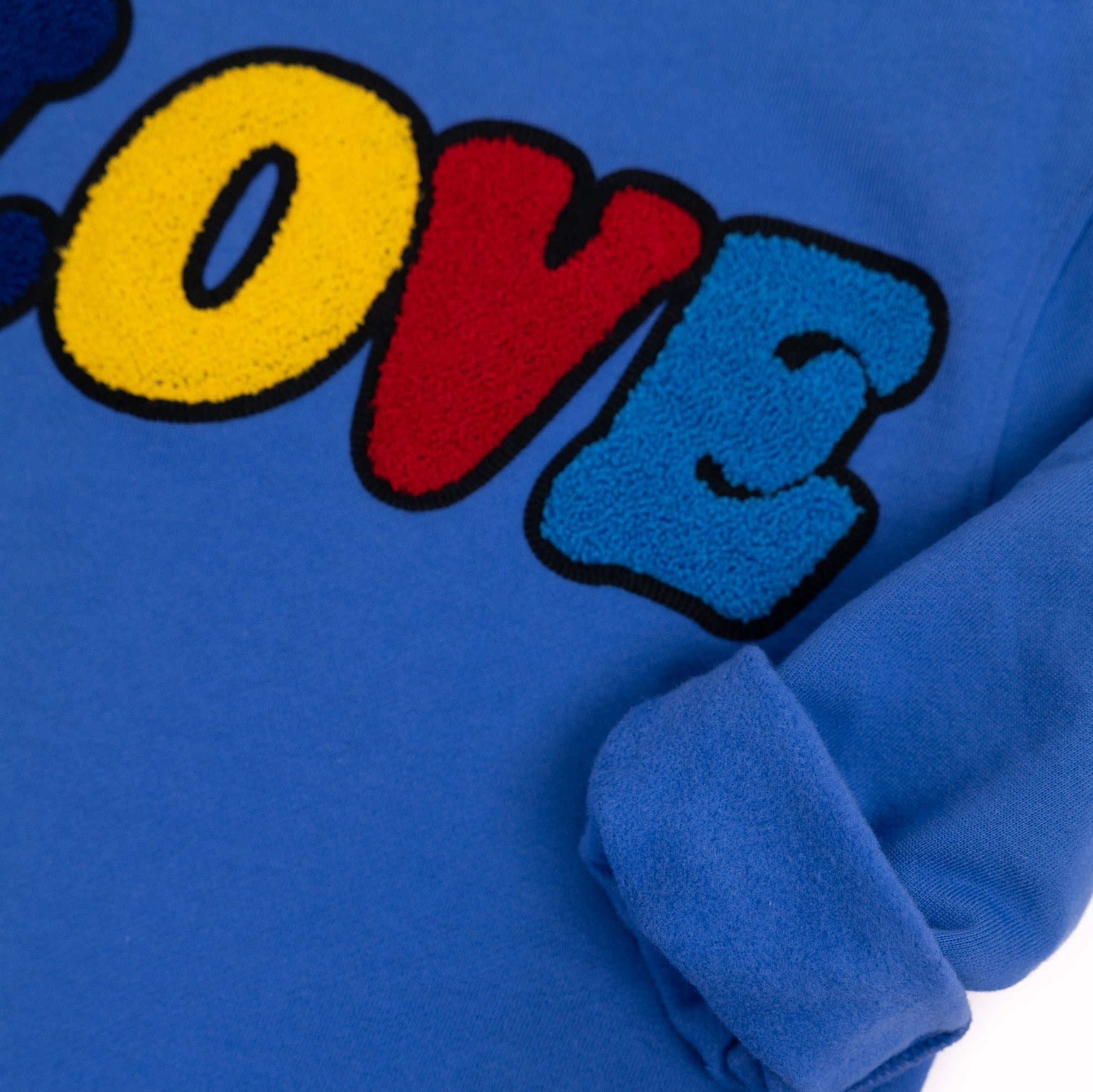 Kinder Sweatshirt aus Bio-Baumwolle mit Motiv Love