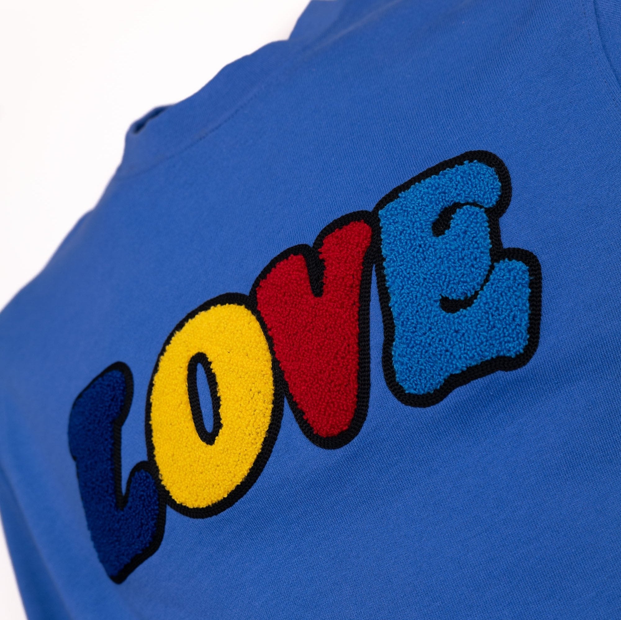 Kinder Sweatshirt aus Bio-Baumwolle mit Motiv Love